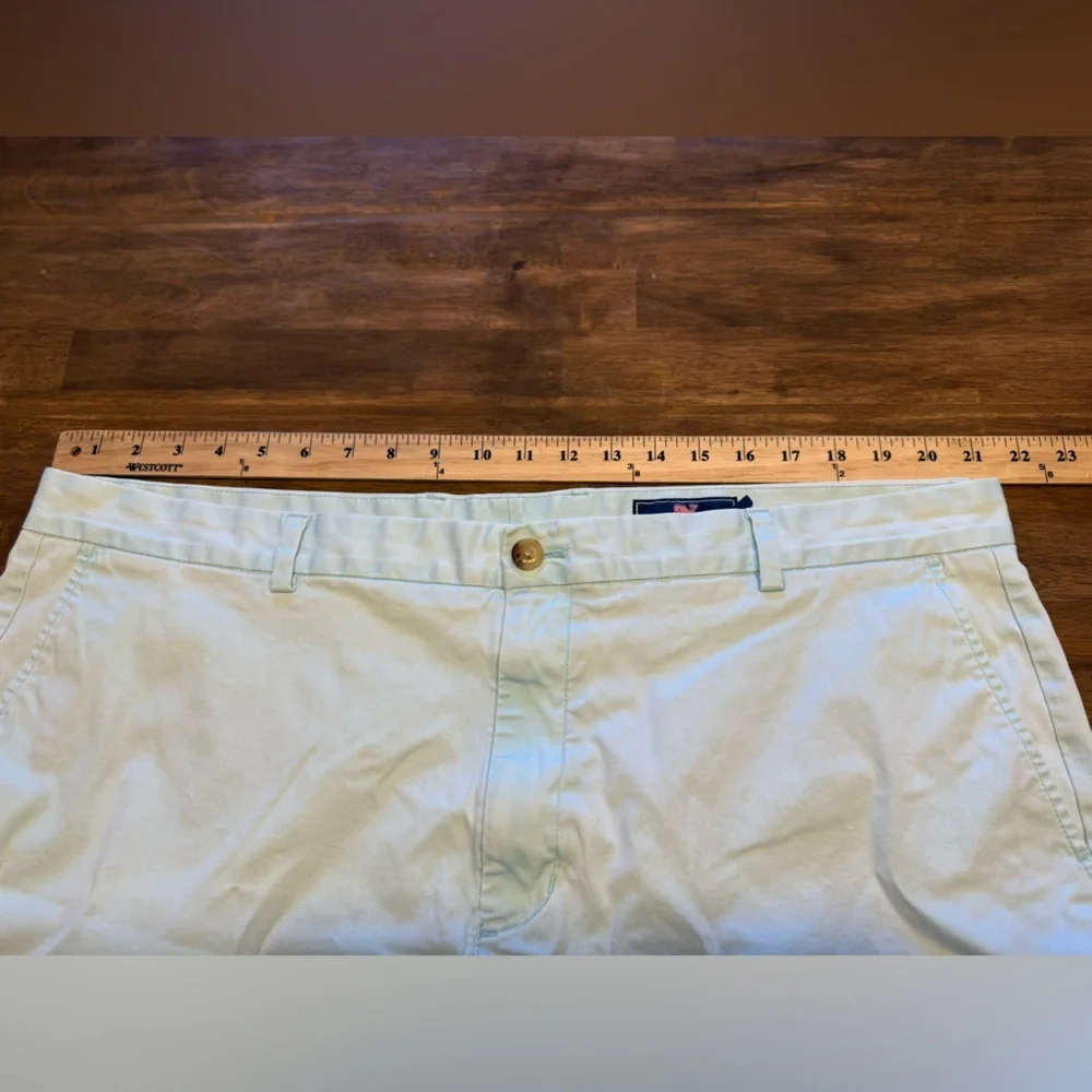 Vineyard Vines Mens Light Blue Chino Shorts SZ 42 6 Inch Inseam Cotton Preppy